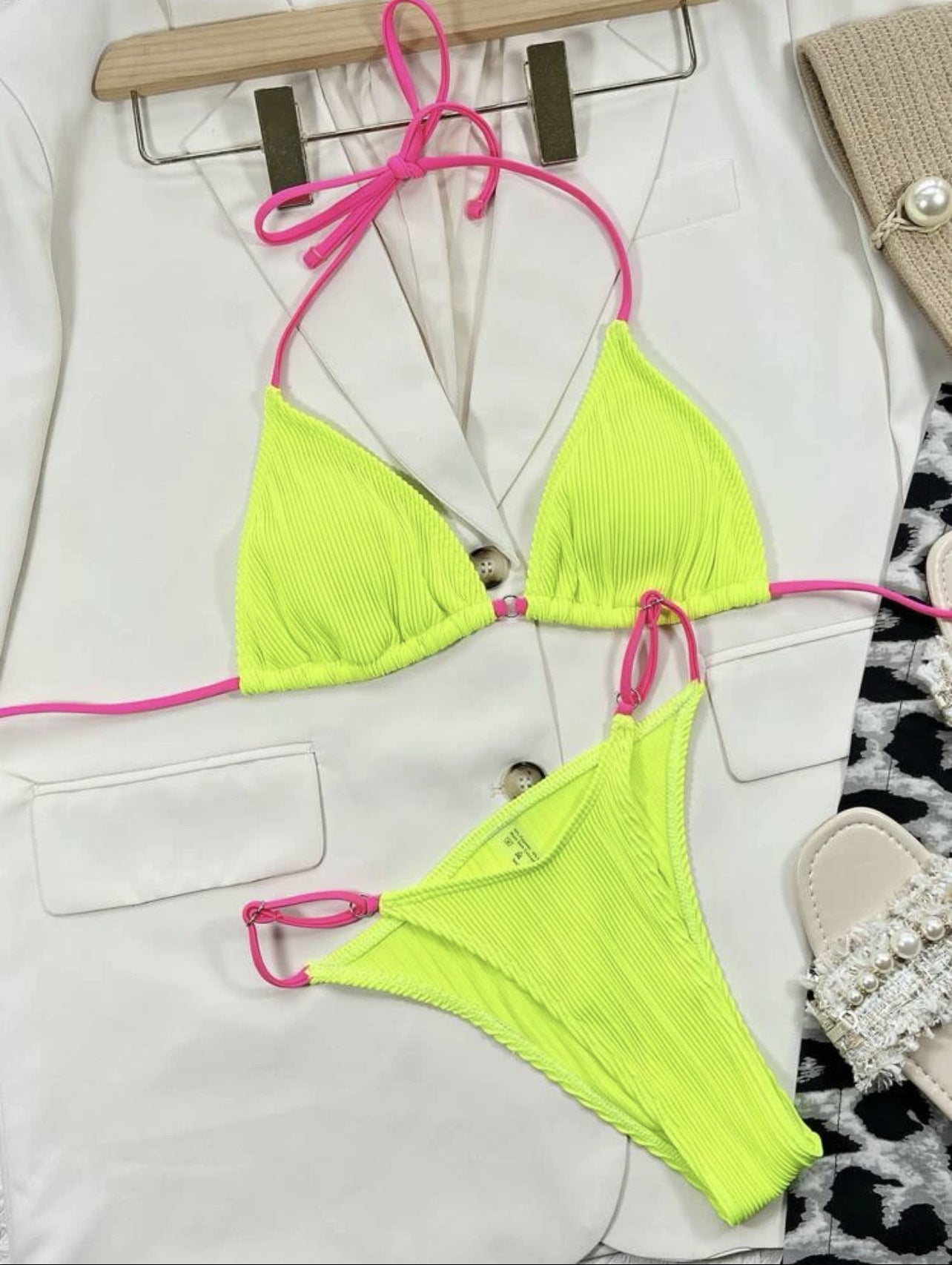 Traje de baño bikini de terciopelo a cuadros lisos para mujer