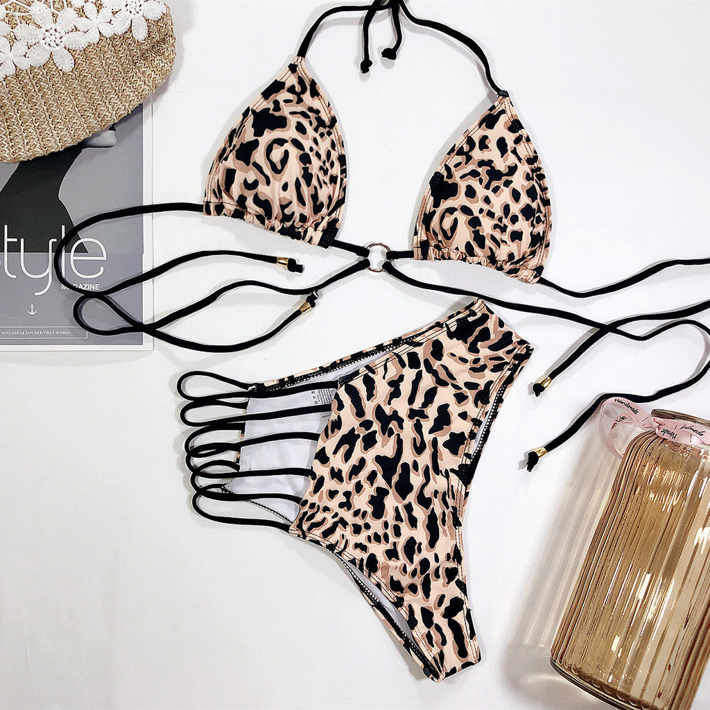 Bikini traje de baño con estampado de leopardo